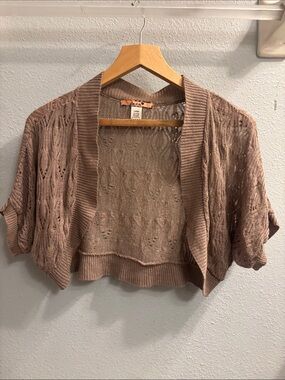Open-Knit Cropped Shrug Cardigan in Taupe